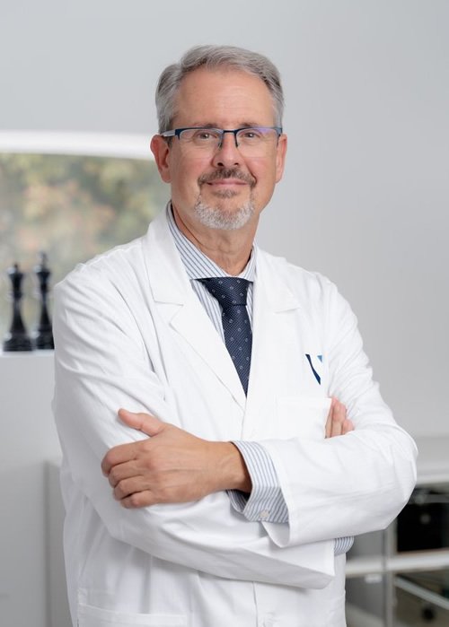 Dr. José Daniel Sánchez López — Cirugía Laparoscópica Clínica Vieco